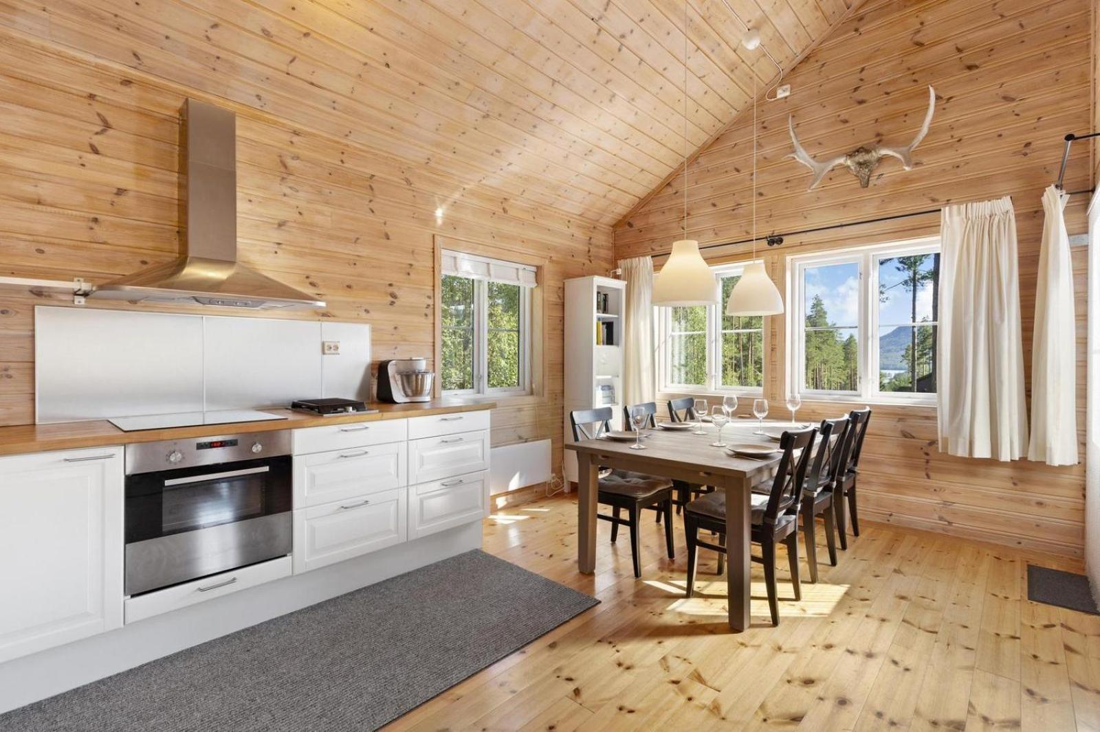 - 8p - With Sauna & Hot Tub *