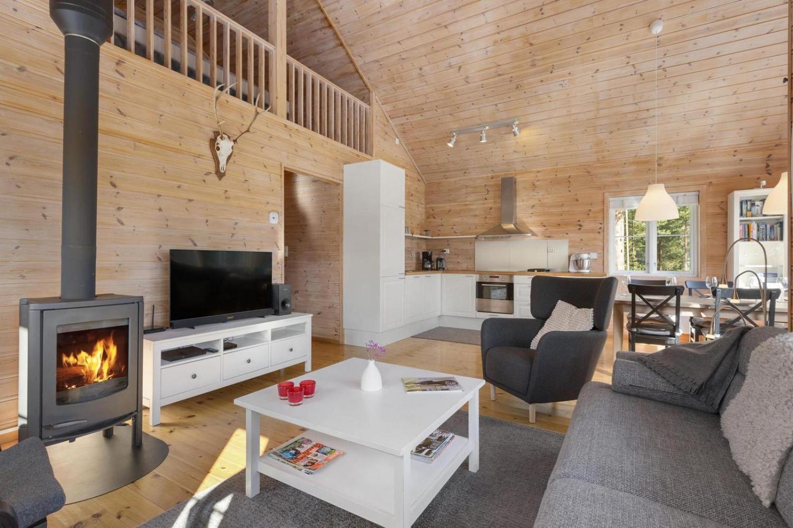 - 8p - With Sauna & Hot Tub Holiday home *